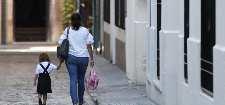 Madres divorciadas a comprobar gastos Madres divorciadas a comprobar gastos