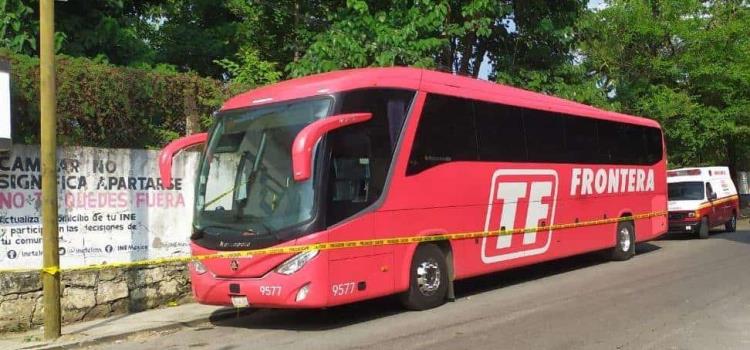 ¡MUERTO EN UN AUTOBÚS! ¡MUERTO EN UN AUTOBÚS!