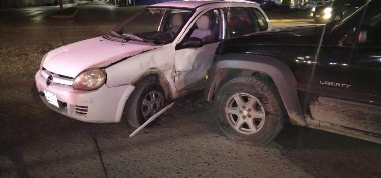 AUTO DESTROZADO AUTO DESTROZADO