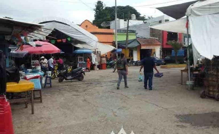 Comercios continúan  Empleando las bolsas