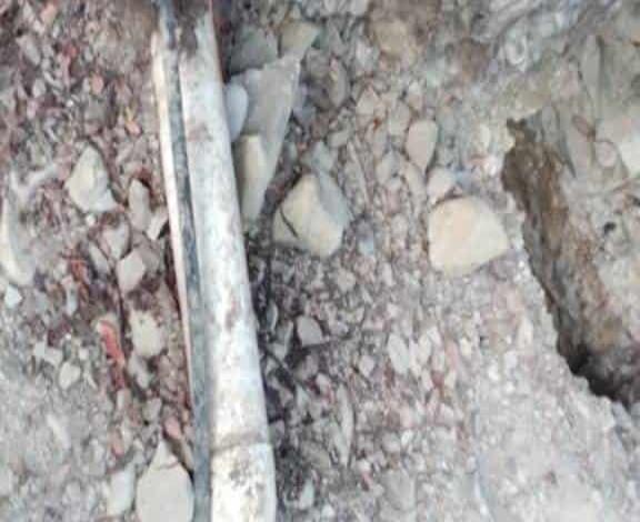 Pavimentaron arteria y no rehabilitaron tubería