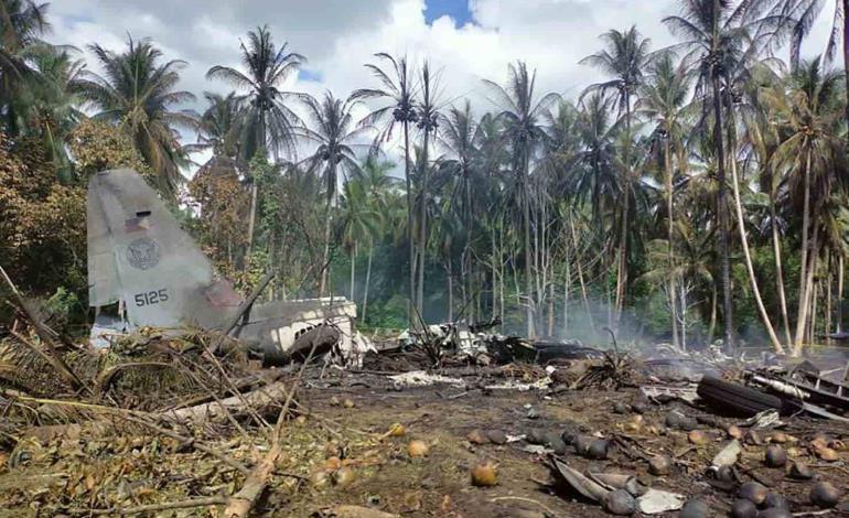 Caída de avión dejó 45 muertos