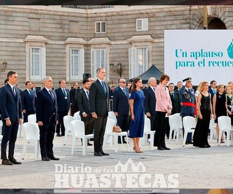 España recuerda a víctimas del Covid