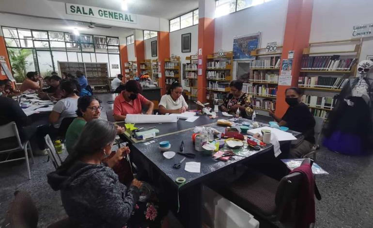 Biblioteca prepara un taller navideño