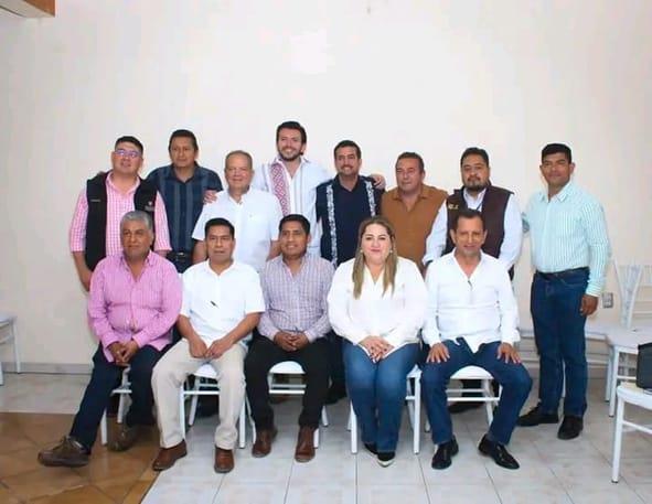 Secretario municipal de Xochiatipan asistió a reunión regional "Planeación y Prospectiva"