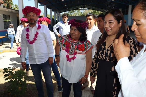 Titular del DIF Hidalgo visitó Xochiatipan