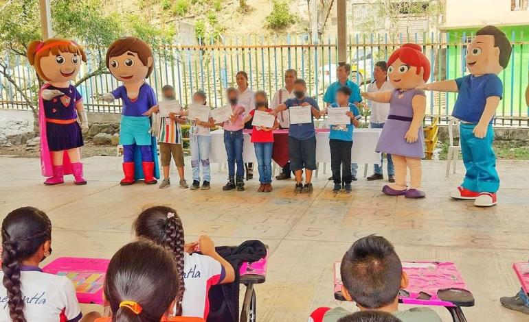 Autoridades municipales buscan fortalecer los valores en la infancia en Jaltocán