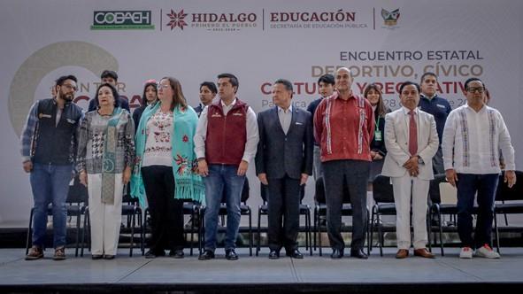 Julio Menchaca reafirmó su compromiso con las juventudes hidalguenses