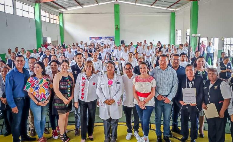 Titular de la Secretaria de Salud  recorrió unidades médicas