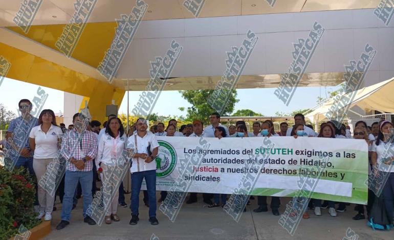 Docentes se manifestaron en la UTHH