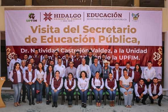 Natividad Castrejón recorrió municipios para conocer las necesidades del sector educativo