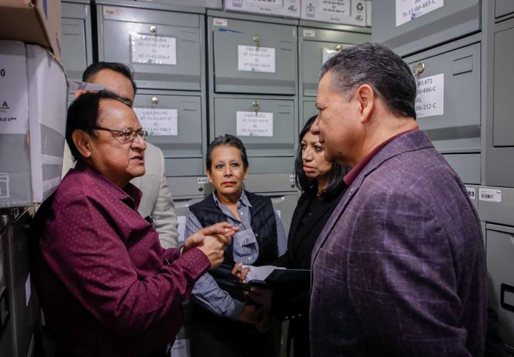 Supervisa Menchaca Salazar atención a concesionarios de transporte