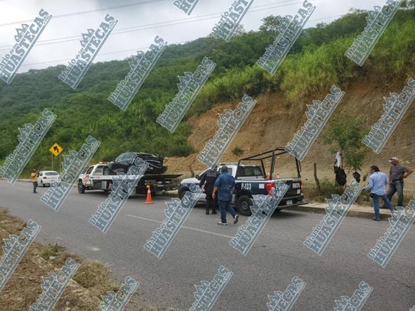 Ebrio conductor destrozó su auto en la México-Tampico