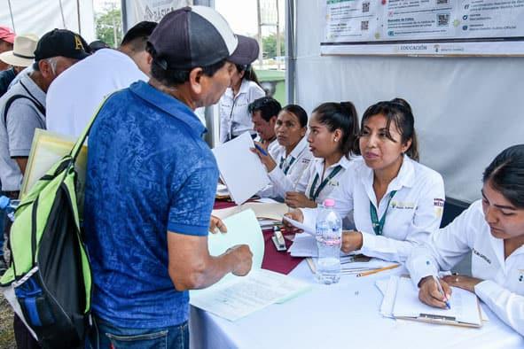 ¡Amor con amor se paga! AMLO y Menchaca supervisan Programas del Bienestar