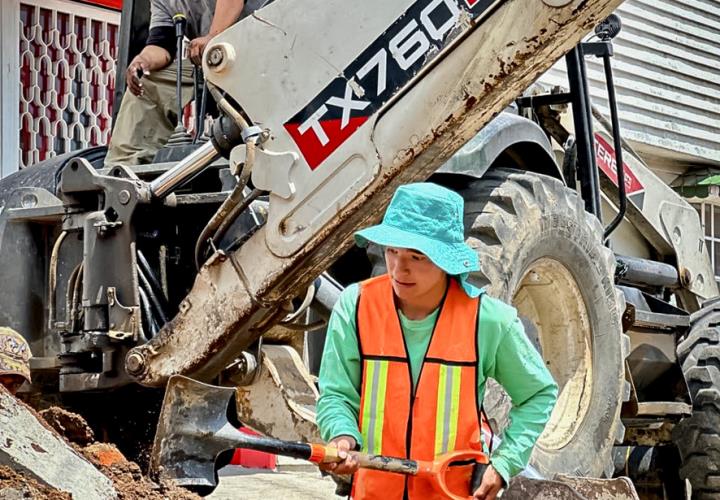 Caasim realiza trabajos de sustitución de línea de drenaje sanitario