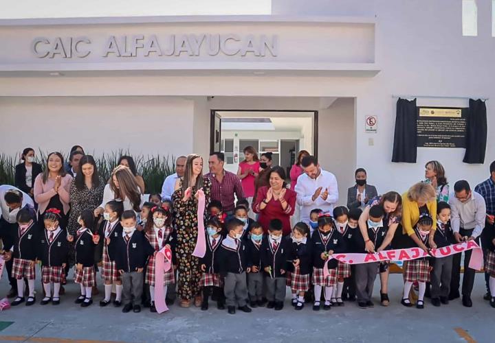 Inaugura Edda Vite nuevo CAIC en Alfajayucan