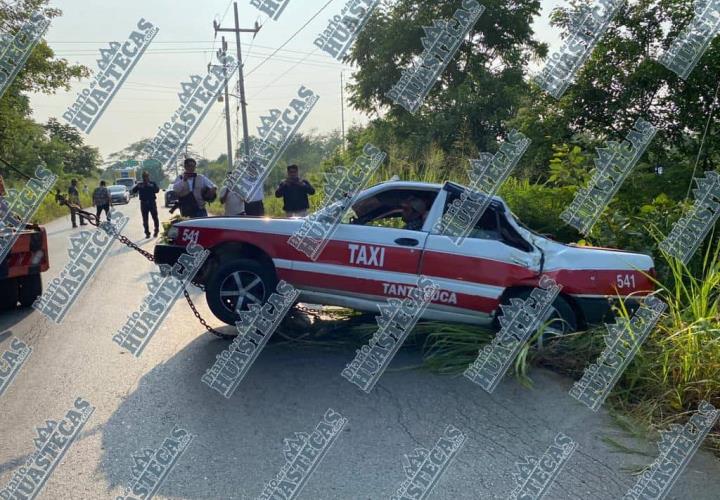 Taxi se fue al barranco