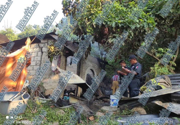 En la Carlos Fayad incendio consumió toda una vivienda