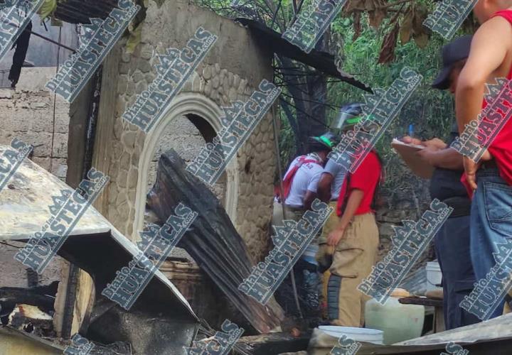 En la Carlos Fayad incendio consumió toda una vivienda