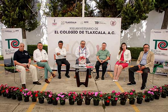 CEH participa en el Aniversario de El Colegio de Tlaxcala