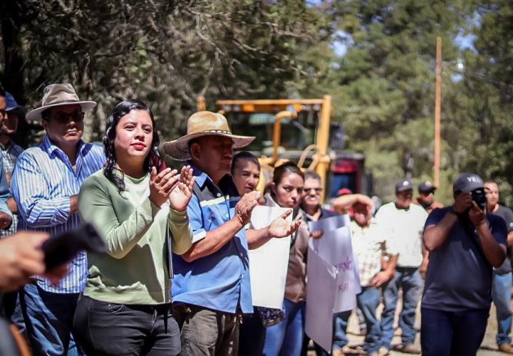 SIPDUS ejecutará camino que interconecte a Real del Monte y Omitlán