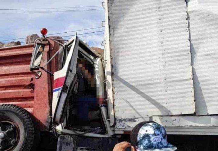 Chofer de tráiler murió aplastado