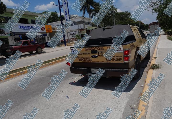 Imprudente conductor daño una camioneta blindada de Cometra