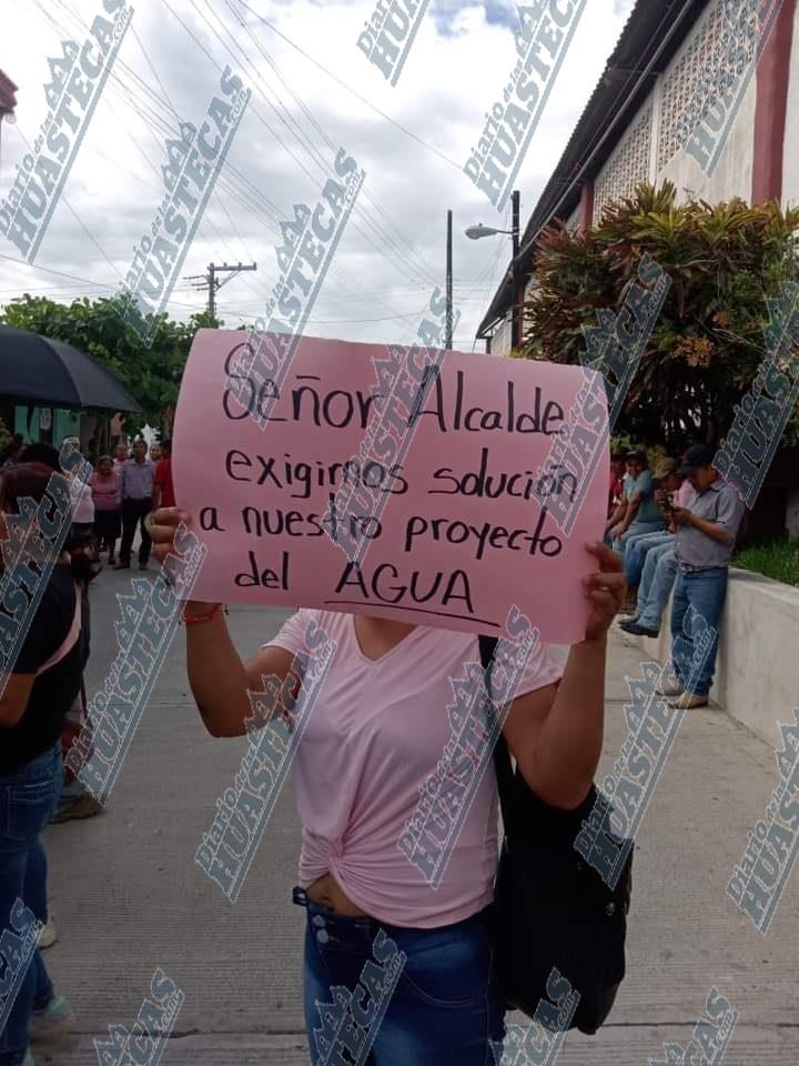 Toman Presidencia Municipal de Tancoco