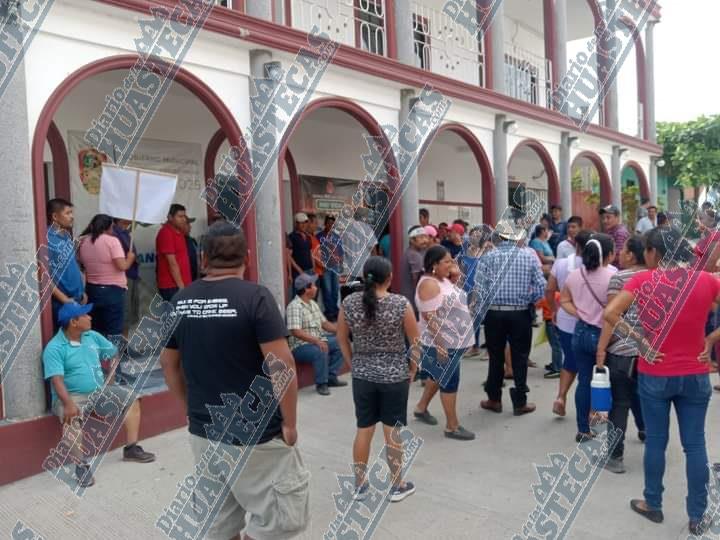 Toman Presidencia Municipal de Tancoco