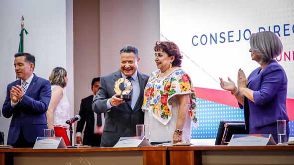 Destaca Julio Menchaca Salazar ambiente favorable para nuevas inversiones en la entidad