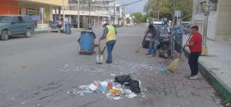 Dejan calle Hidalgo como un “chiquero”