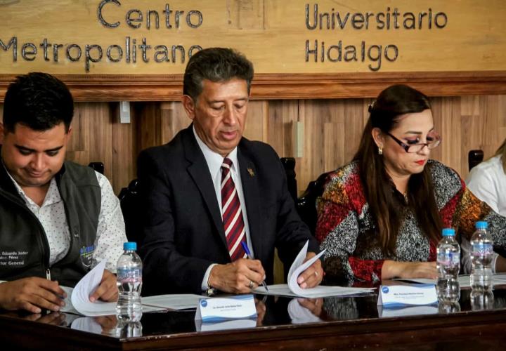 Buscan que 2 mil 300 elementos de la PIBEH cursen estudios de bachillerato y universidad