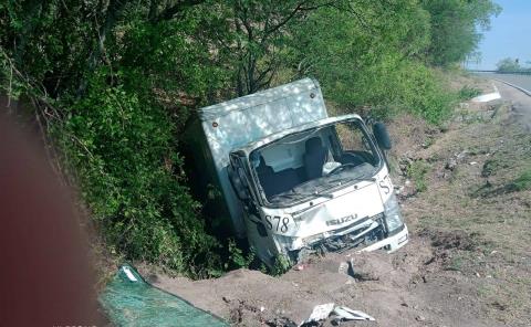 Camionero sufrió  salida de carretera