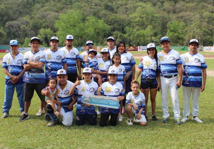 Chacharitas y Martillito por boleto a serie final