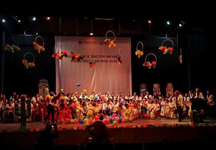 Encabeza Edda Vite ceremonia de clausura de la Generación 2020-2023 de niñas y niños estudiantes de los CAI de Pachuca