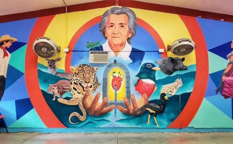 Develan mural en secundaria
