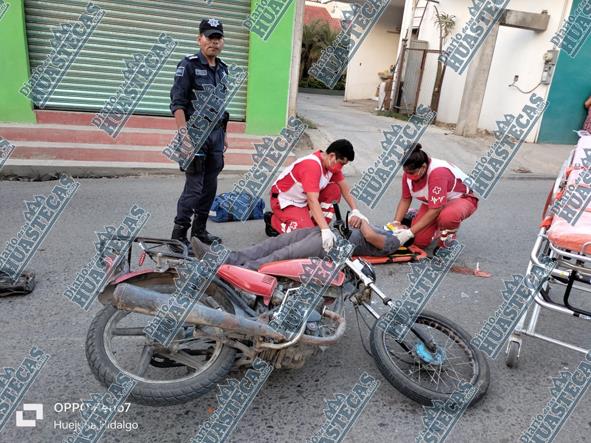 Motociclista chocó contra una Urvan, en Colalambre