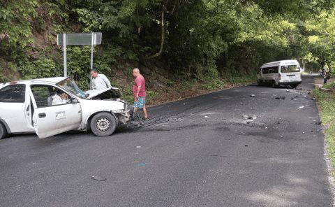 Exigen más seguridad en unidades de transporte tras choque
