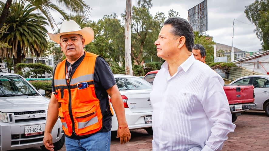 Menchaca Salazar supervisa rehabilitación del Parque de los Hombres Ilustres