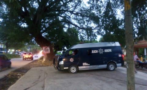 Se movilizan agentes por pleito de pareja en Zacatipán  
