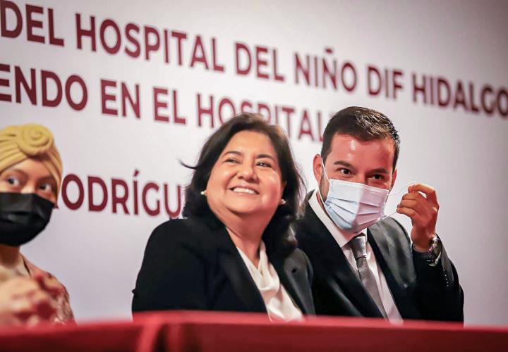 Se gradúan 31 niñas y niños del Programa SIGAPREN en Hospital del Niño DIF