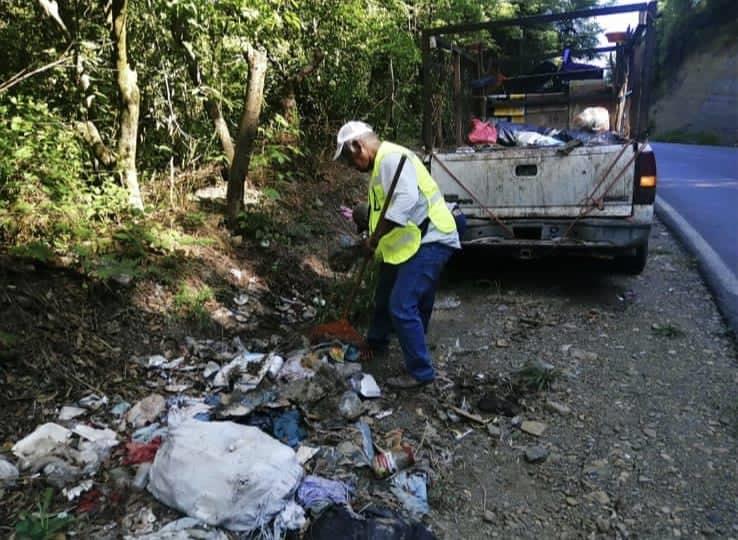 Limpiaron tramo carretero Orizatlán-Tamazunchale