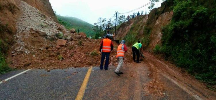 Riesgo de deslaves  de cerros por lluvia