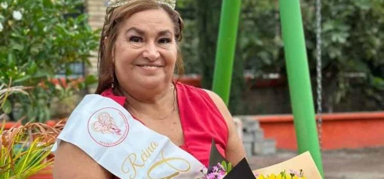 Ganó la corona de Adjuntas la señora Cristina Castañón