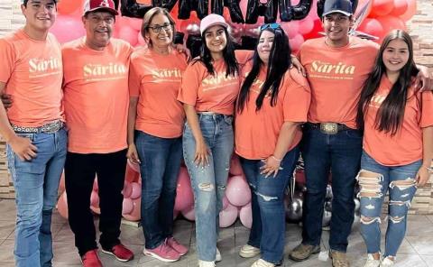 Festejo en familia tuvo la guapa Zaira Bautista