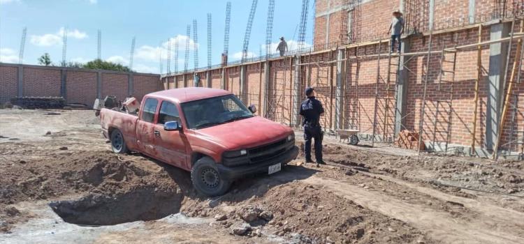 CAMIONETA ROBADA ESTABA ABANDONADA