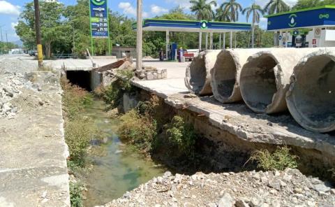 Abandonan obra  de "dren pluvial"