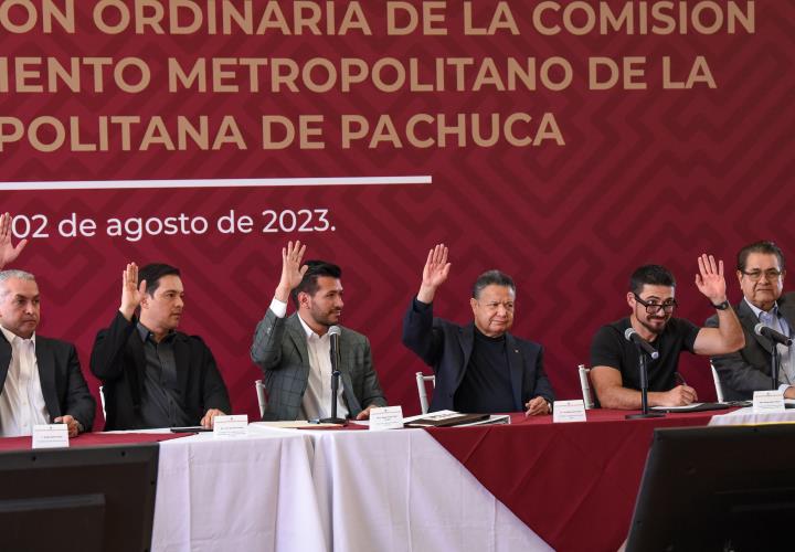 Instala Menchaca Salazar Comisión de Ordenamiento Metropolitano de la Zona Metropolitana de Pachuca