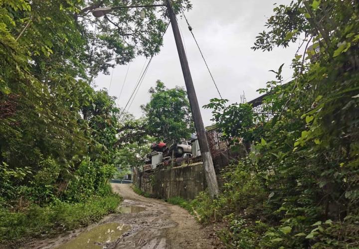 Piden pavimentación en la Colonia San Miguel