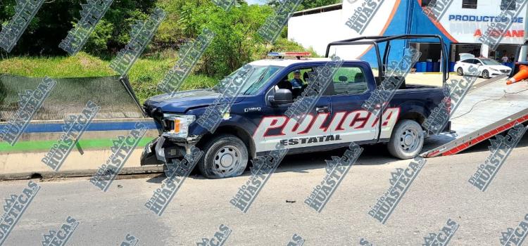 En El Moreno Estatales chocaron contra el camellón